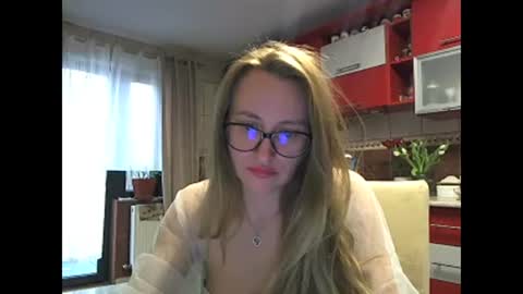 Melly online show from February 28, 7:37 am