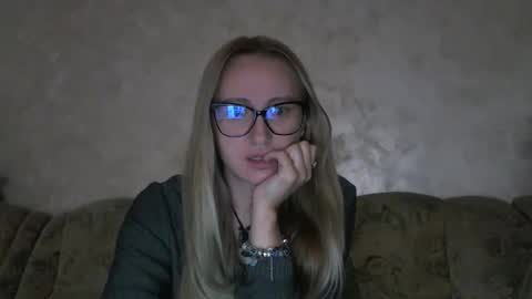 Melly online show from October 9, 7:23 am