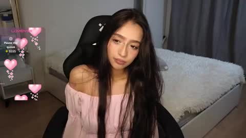 Melly online show from June 7, 9:21 pm