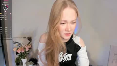 melodievejar online show from February 10, 4:37 am