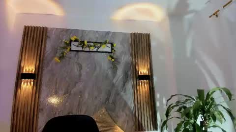 melodylanee online show from July 9, 11:01 am