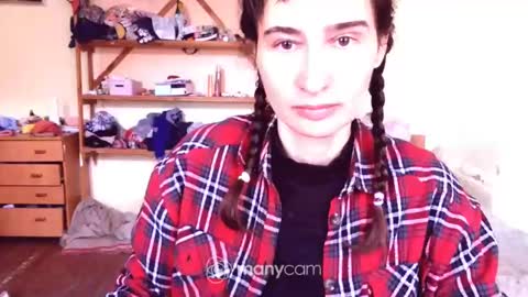 Snapshot of memorningdew chatting on March 9, 6:17 am Yummygirl online show from March 9, 6:17 am