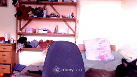 Snapshot of memorningdew chatting on January 8, 6:09 am Yummygirl online show from January 8, 6:09 am