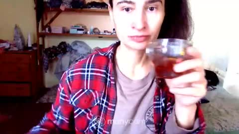 Snapshot of memorningdew chatting on September 16, 5:15 am Yummygirl online show from September 16, 5:15 am