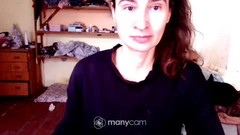 Snapshot of memorningdew chatting on September 17, 6:33 am Yummygirl online show from September 17, 6:33 am