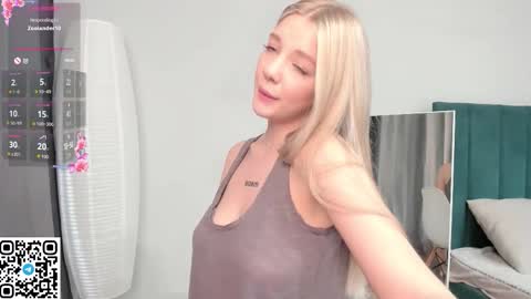 Snapshot of meowmonica chatting on September 20, 8:12 am Monica online show from September 20, 8:12 am