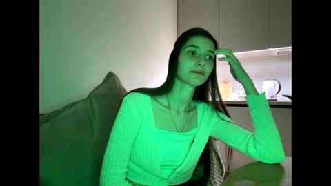 LEVA online show from April 19, 6:10 pm