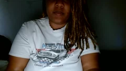 mercedesbuxxx online show from November 29, 9:13 am