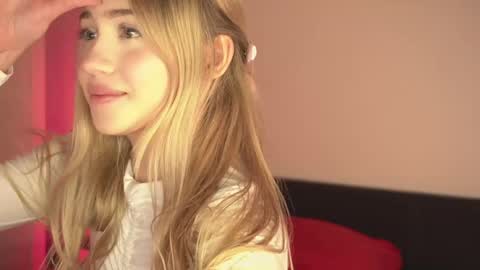 Lara OFFLINE  online show from February 11, 7:59 pm