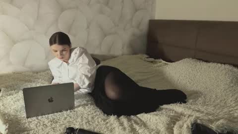 merrileebussey online show from November 17, 4:19 pm