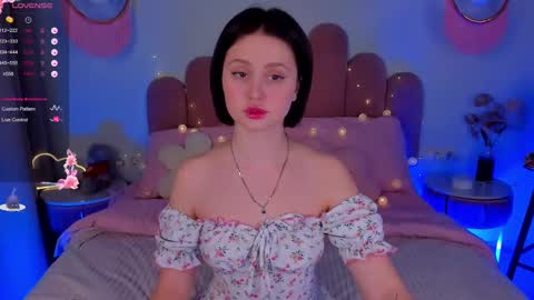 Anna online show from February 9, 6:11 am