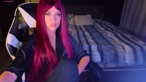 Snapshot of mezzalunaa chatting on October 20, 10:57 pm vollmond online show from October 20, 10:57 pm