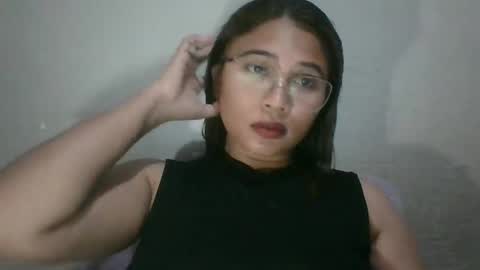 mia_bella04 online show from February 22, 1:22 am