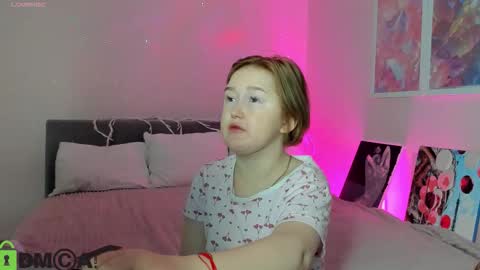 Mia online show from October 20, 2:36 am