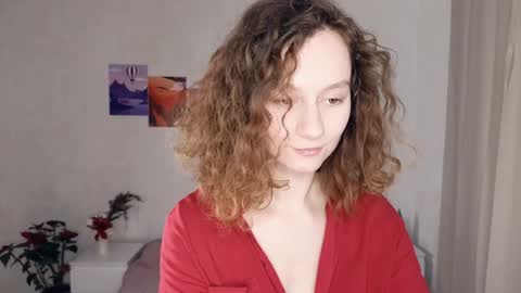 Mia  online show from January 27, 10:06 am