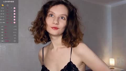 Mia  online show from February 28, 9:58 am