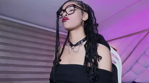 Mia online show from March 10, 2:04 am