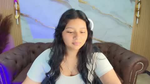 Snapshot of mia_hot_tf chatting on September 14, 12:25 pm Mia online show from September 14, 12:25 pm