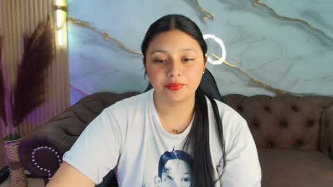 Snapshot of mia_hot_tf chatting on September 25, 8:39 pm Mia online show from September 25, 8:39 pm