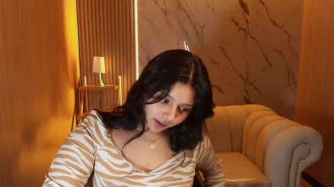 Snapshot of mia_hot_tf chatting on October 7, 8:57 pm Mia online show from October 7, 8:57 pm