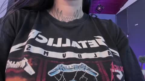 Snapshot of mia_jagger chatting on December 19, 8:13 pm Val online show from December 19, 8:13 pm