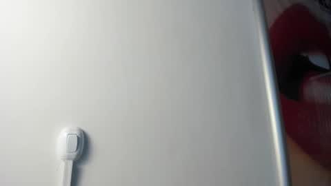 Val  online show from November 11, 11:40 am