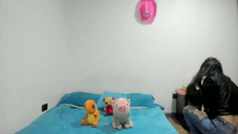 Snapshot of mia_kanee chatting on December 6, 4:47 am mia kaneee online show from December 6, 4:47 am