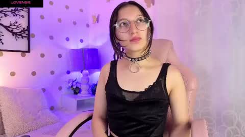 Mia online show from July 2, 12:54 am