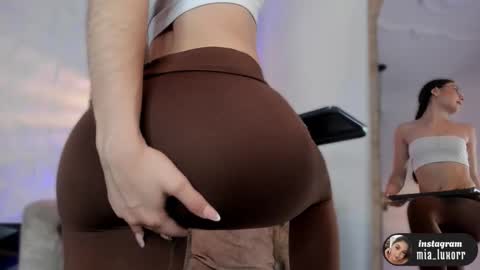 mia_luxor online show from January 19, 12:23 pm