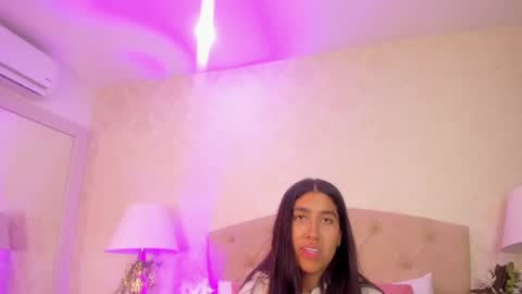 mia montess online show from July 23, 2:25 pm