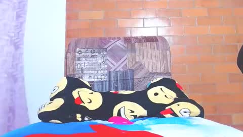 Snapshot of mia_saint20 chatting on December 10, 12:28 am Cintia Rodriguez online show from December 10, 12:28 am