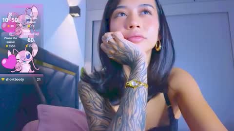 Snapshot of mia_sirenia chatting on October 14, 2:30 pm Mia online show from October 14, 2:30 pm