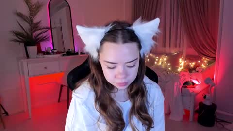 VixenMia online show from February 15, 3:42 am