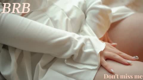 Miaa Peach online show from December 21, 11:45 pm