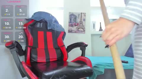 Snapshot of miaa_scott chatting on October 11, 3:15 pm online show from October 11, 3:15 pm
