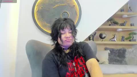 Mia online show from February 11, 12:17 pm