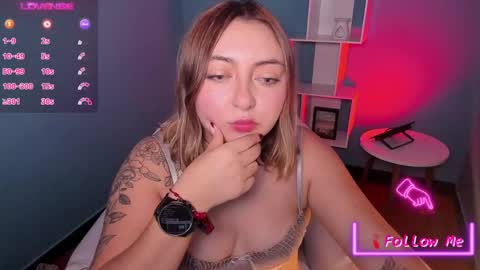 Andrea online show from February 24, 8:25 pm