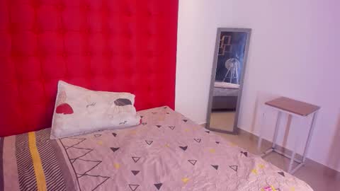    online show from December 17, 11:58 am