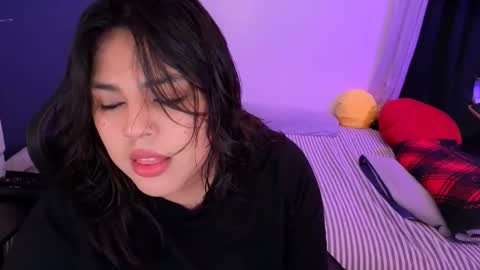 Mia online show from March 24, 1:00 am