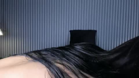 mia online show from May 30, 2:53 am