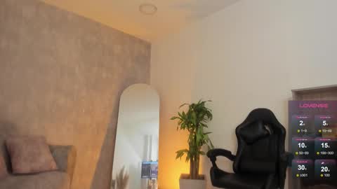 miacooper online show from October 1, 12:43 pm