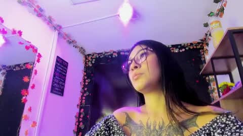 miafox_03 online show from April 10, 4:24 pm