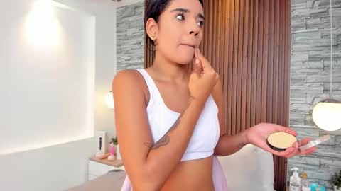 miagomezx online show from November 13, 6:18 pm