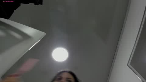 Miah Collins online show from February 3, 11:09 am