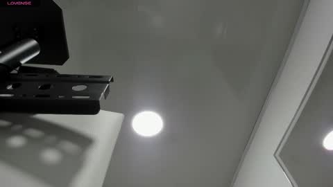 Miah Collins online show from February 14, 8:52 am