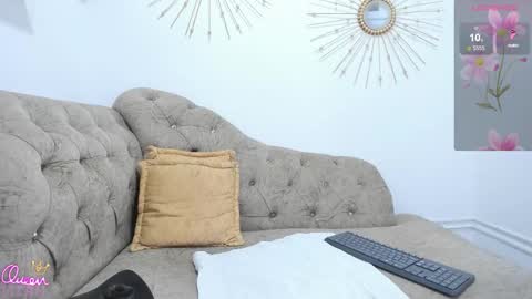 Miah Collins online show from February 13, 7:26 pm