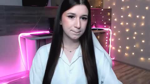 miaharrington online show from February 20, 7:26 pm