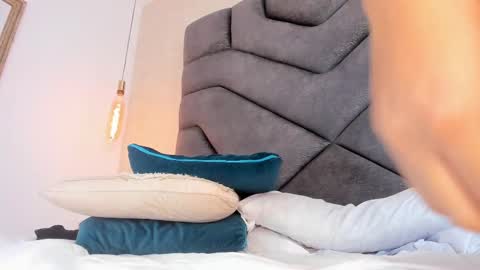 Snapshot of mialogan_ chatting on October 2, 3:55 am mia logan online show from October 2, 3:55 am