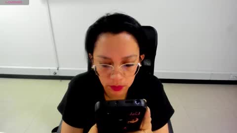 Mia  online show from January 16, 4:30 am