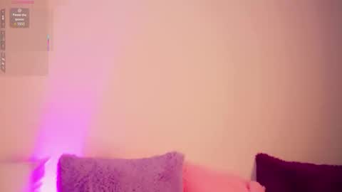 miami_18 online show from November 2, 1:03 pm